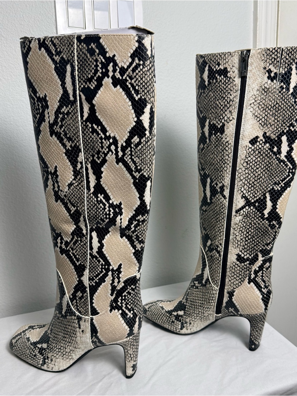 New Vince Camuto Beige and Black Snake-Print Knee Boots - Picture 3 of 9